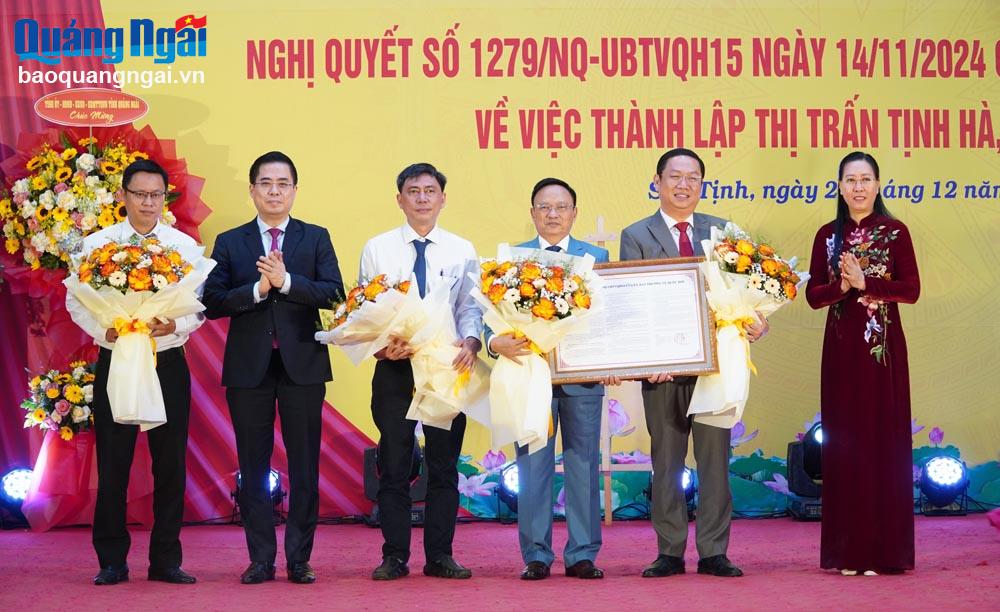 Công bố Nghị quyết của Ủy ban Thường vụ Quốc hội về thành lập thị trấn Tịnh Hà