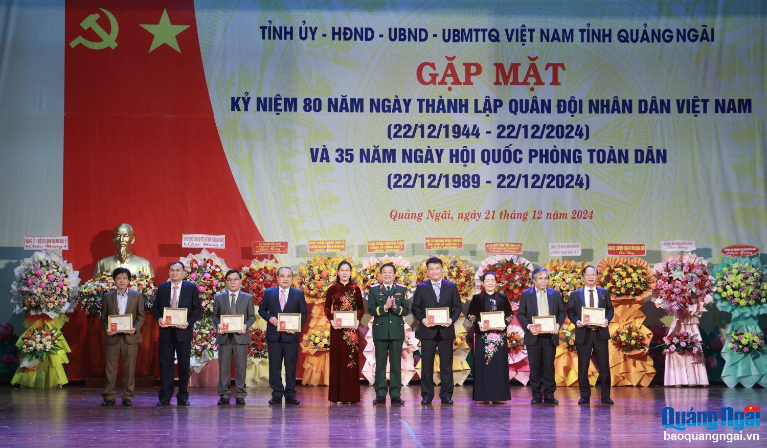 Gặp mặt kỷ niệm 80 năm ngày thành lập Quân đội nhân dân Việt Nam