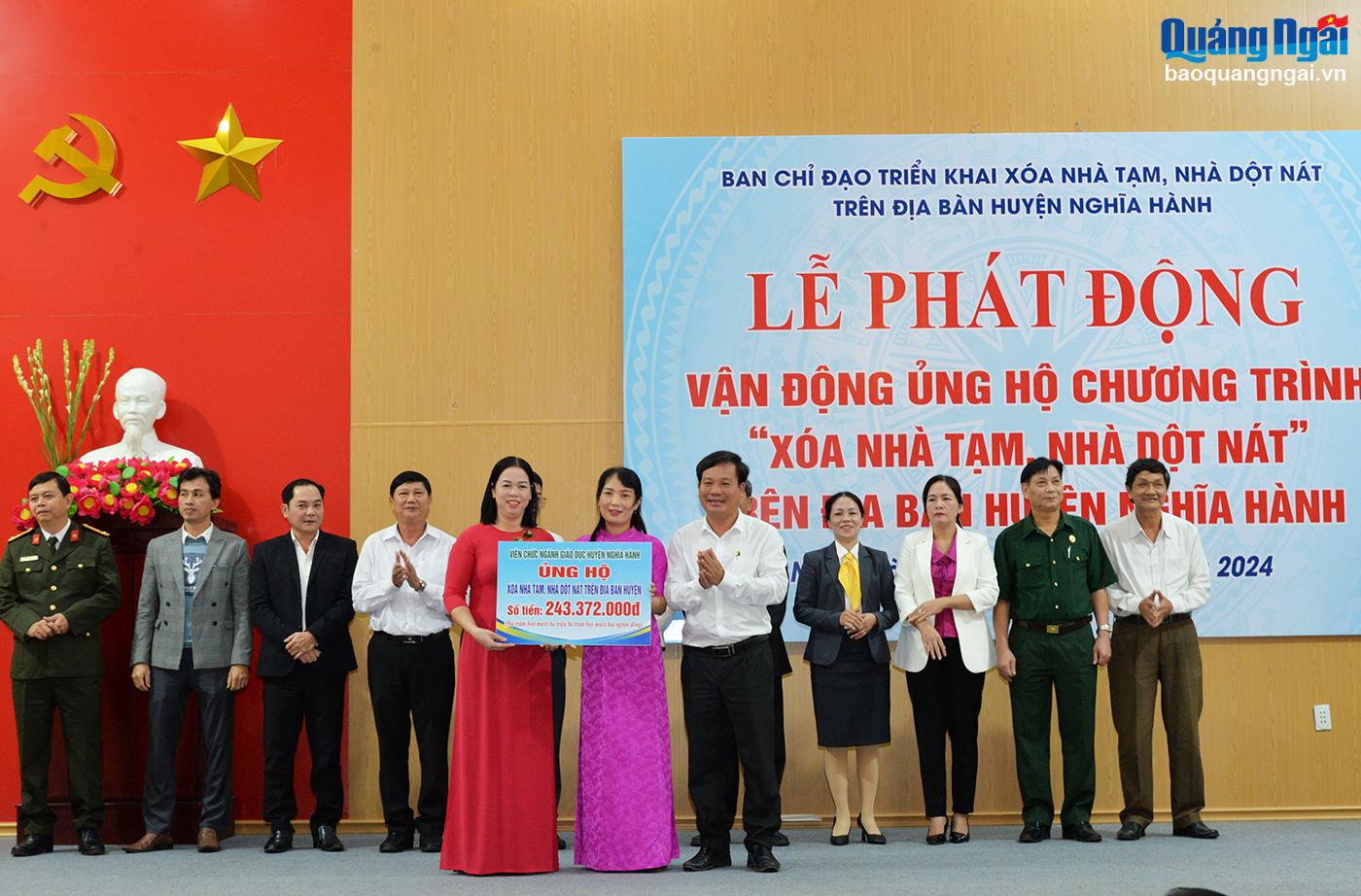 Hơn 2,1 tỷ đồng ủng hộ xóa nhà tạm, nhà dột nát ở huyện Nghĩa Hành