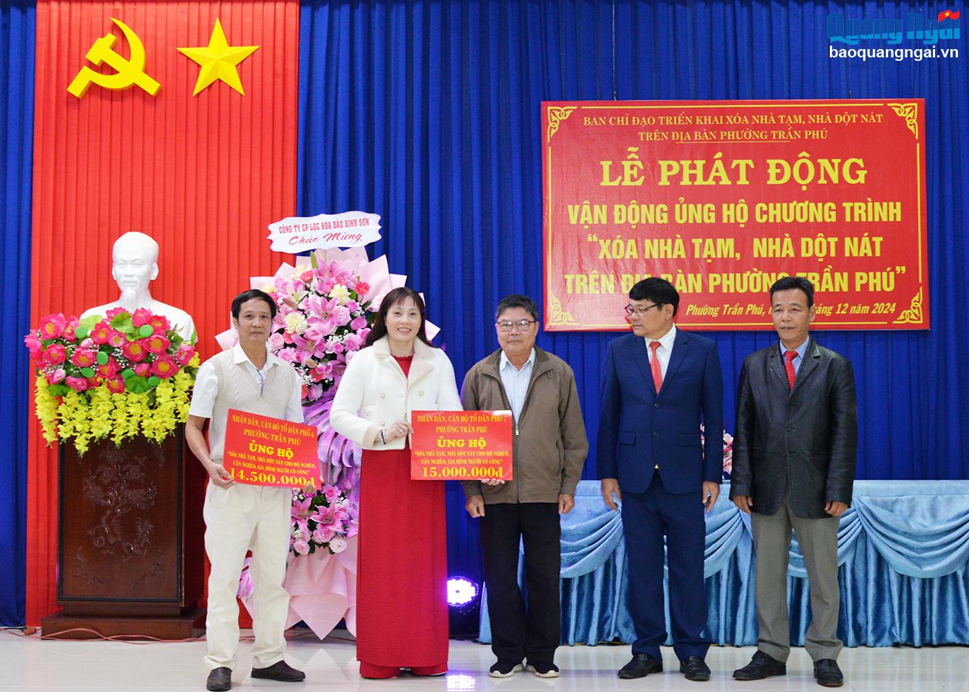 Hơn 110 triệu đồng ủng hộ xóa nhà tạm, nhà dột nát ở phường Trần Phú