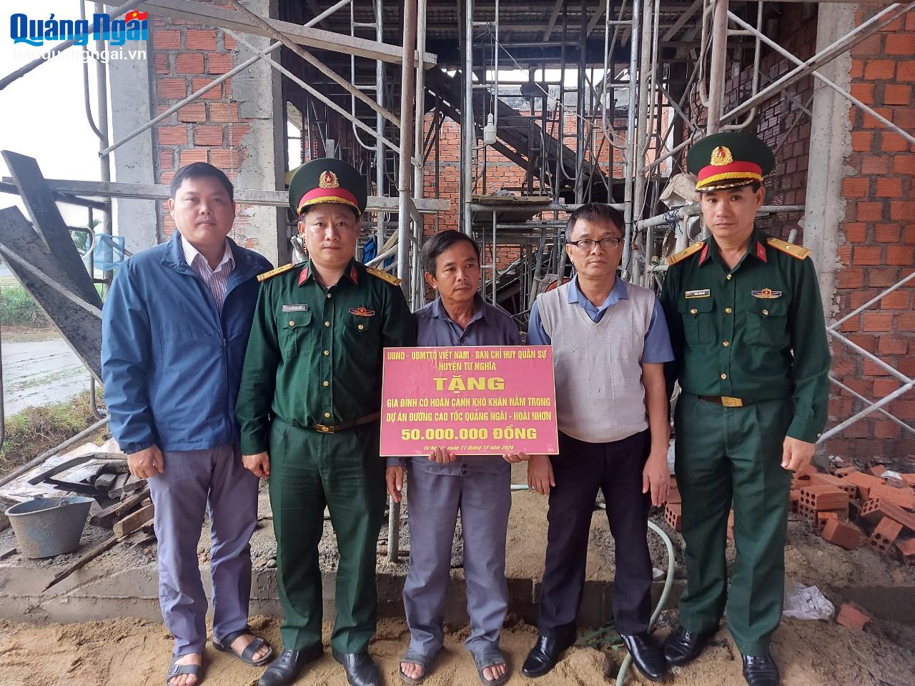 Hỗ trợ làm nhà cho gia đình bộ đội xuất ngũ có hoàn cảnh khó khăn 