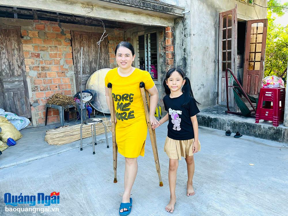 Tình yêu tròn của người mẹ “khuyết”