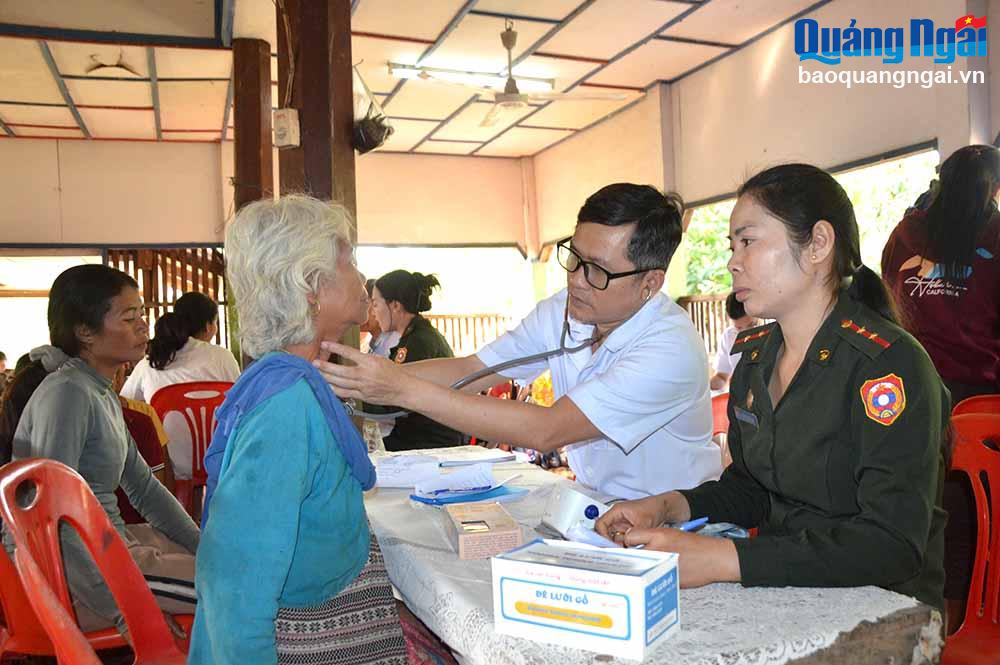 Sắt son nghĩa tình 