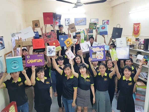 In hộp giấy theo yêu cầu - Giải pháp bao bì sáng tạo cùng In Bảo Ngọc