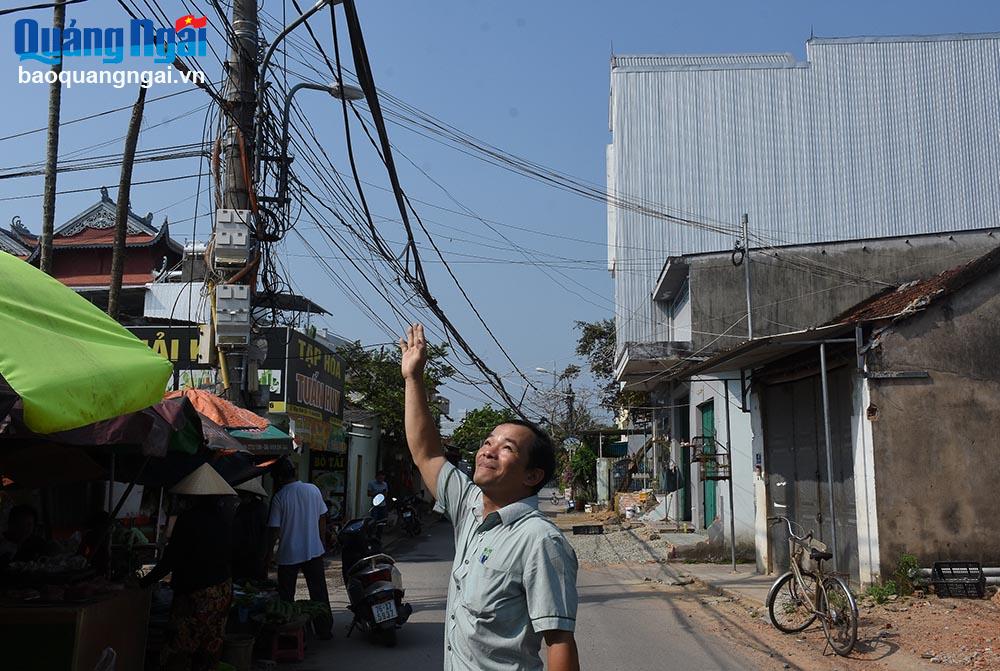 Cáp viễn thông võng xuống đường Mạc Đĩnh Chi