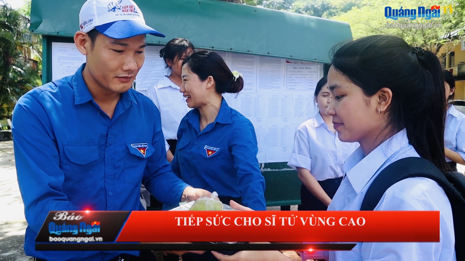 [Video]. Tiếp sức cho sĩ tử vùng cao