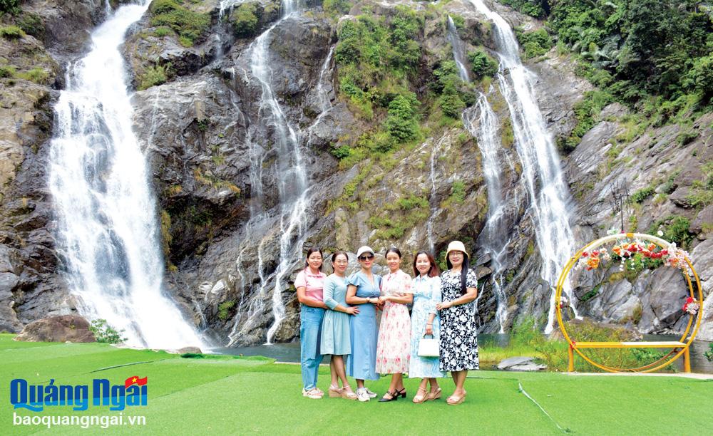 Khám phá Minh Long