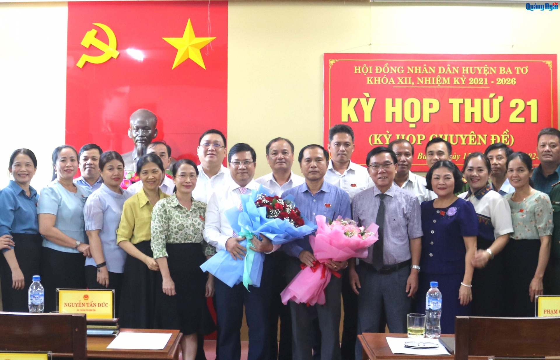 Đồng chí Phạm Giang Nam được bầu giữ chức Chủ tịch UBND huyện Ba Tơ