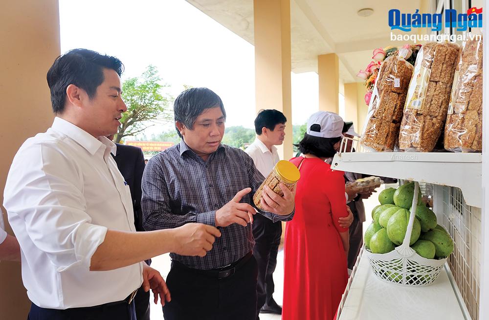 Quyết tâm giảm nghèo nhanh, bền vững