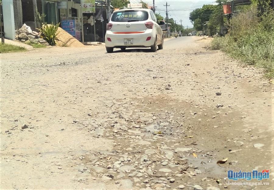Cần sớm nâng cấp tuyến đường TP.Quảng Ngãi đi Nghĩa Hòa
